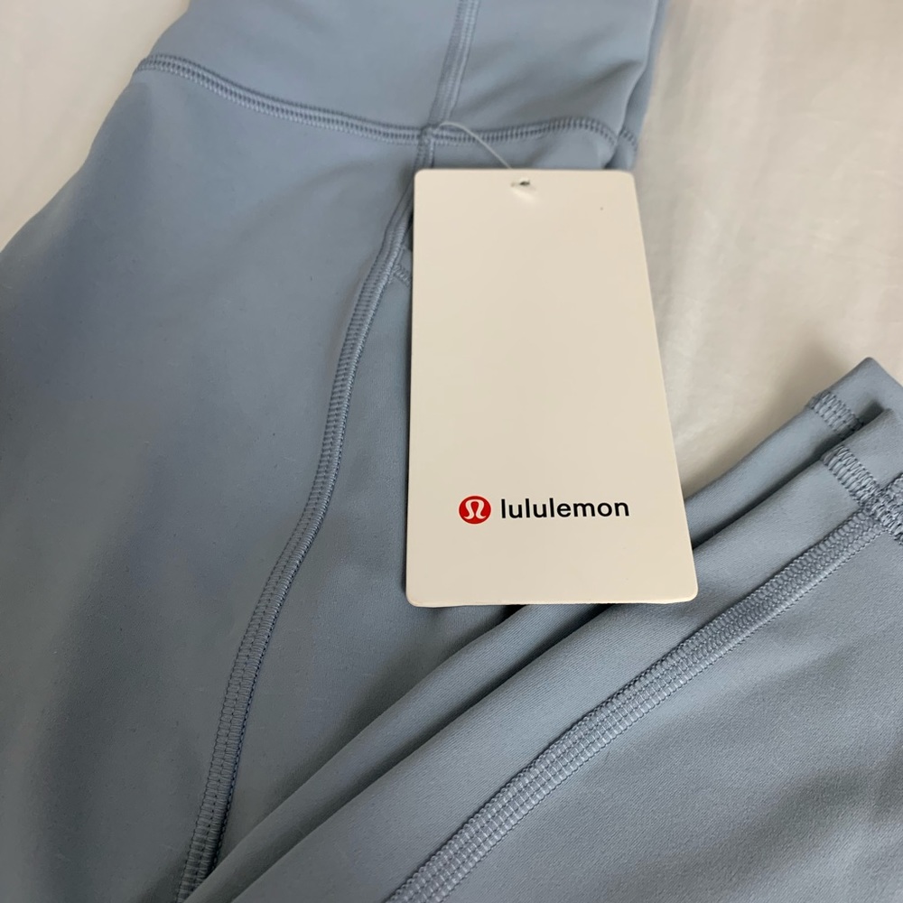 Lululemon Invigorate HR Tight 25” - Chambray